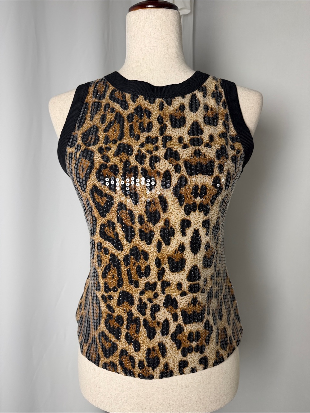 STUNNING NWOT Leopard Print Sequin Tank Top / Blouse